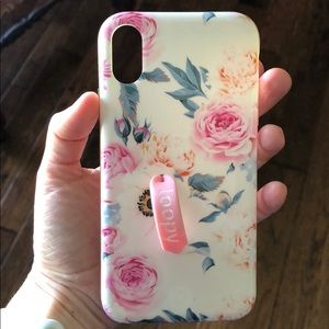 Apple XR loopy case